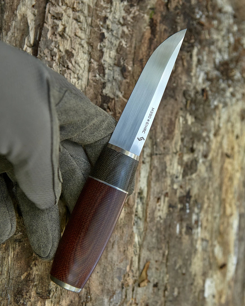 The m390 powder steel puukko knife.