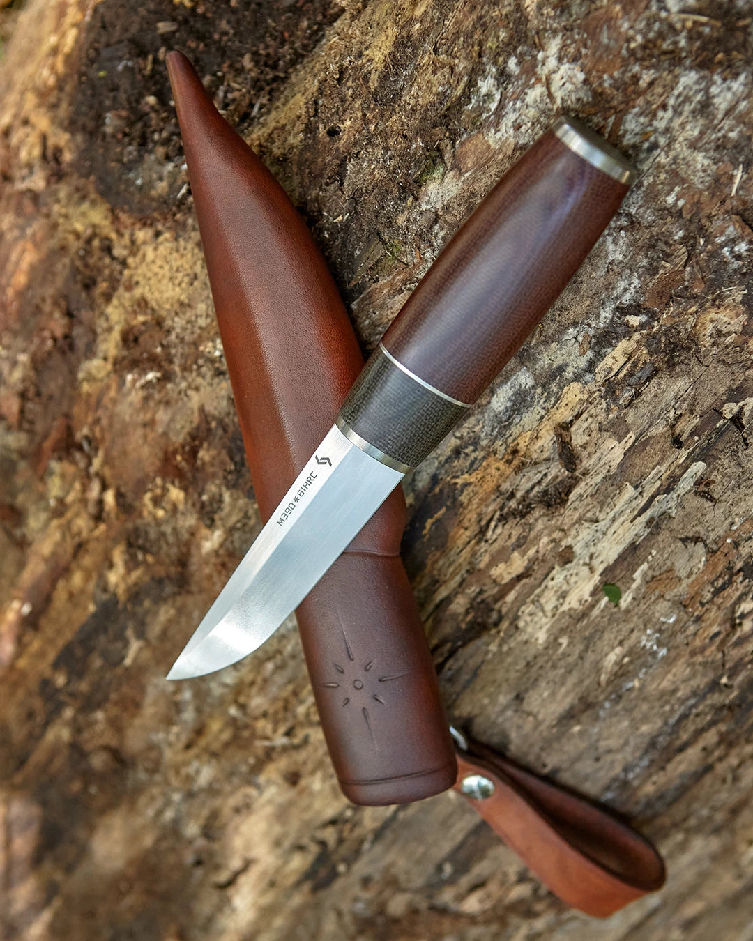 The m390 powder steel puukko knife.