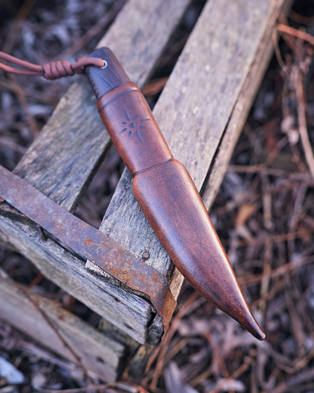 The puukko n690 steel.