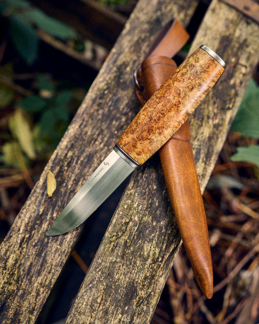 The Elmax powder steel puukko knife.